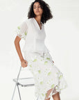 Fashion V-neck mesh embroidery floral short-sleeved skirt suit