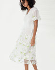 Fashion V-neck mesh embroidery floral short-sleeved skirt suit