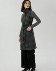 Stand-up collar zippered vest: A perfect blend of fashion and practicality