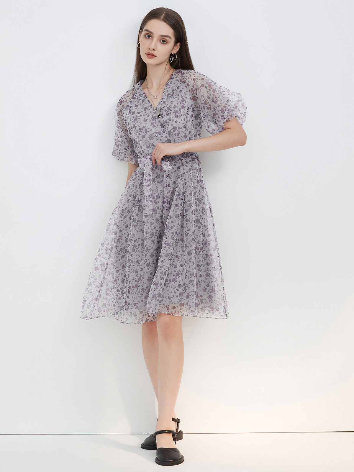 V-neck Floral A-line Puff Sleeve Dress