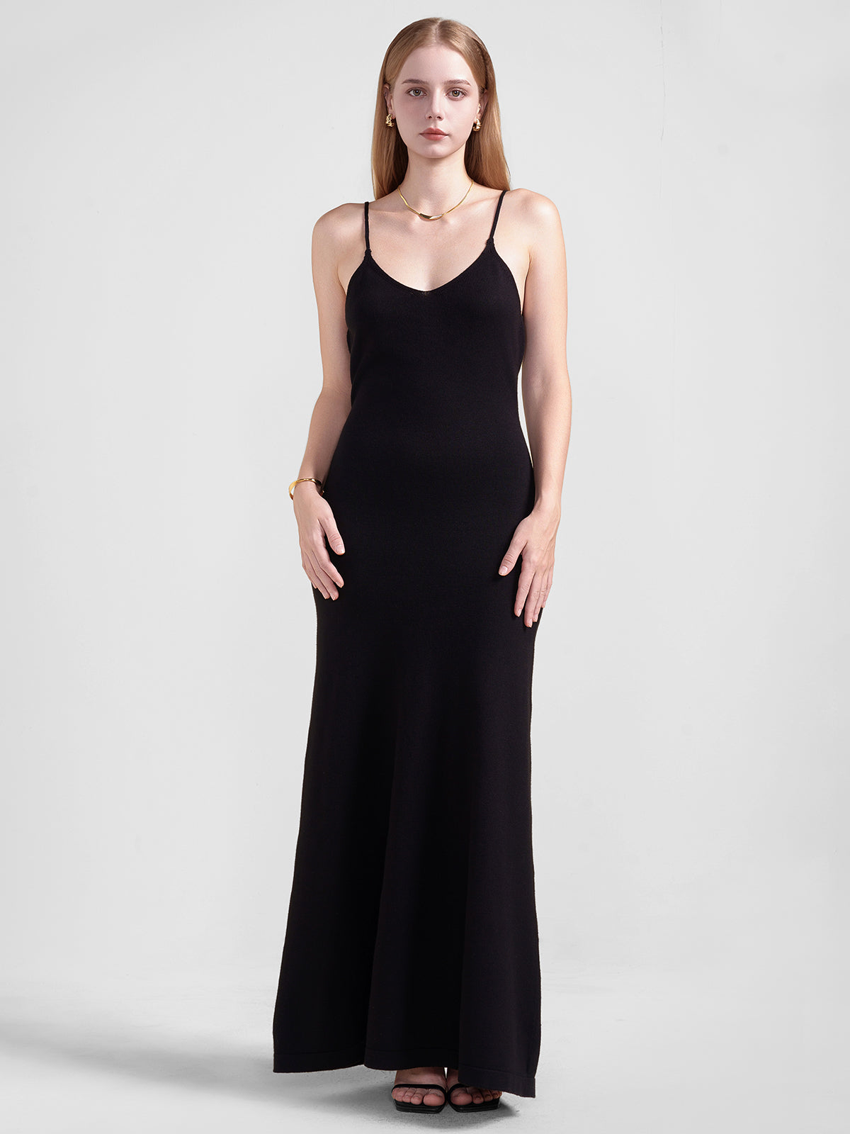 S·DEER black sleeveless long dress with a deep V-neck and fitted silhouette, perfect for casual outings or laid-back evening events