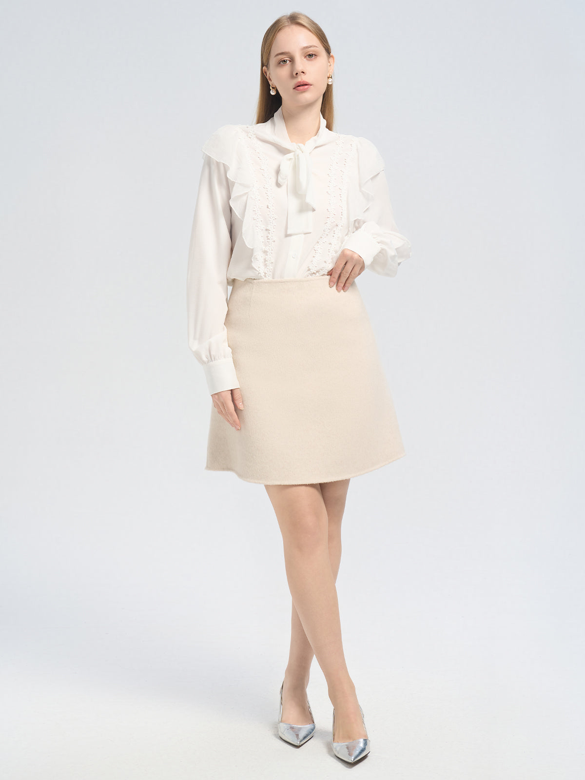 Basic wool a-line skirt  in beige, cozy for daily wear