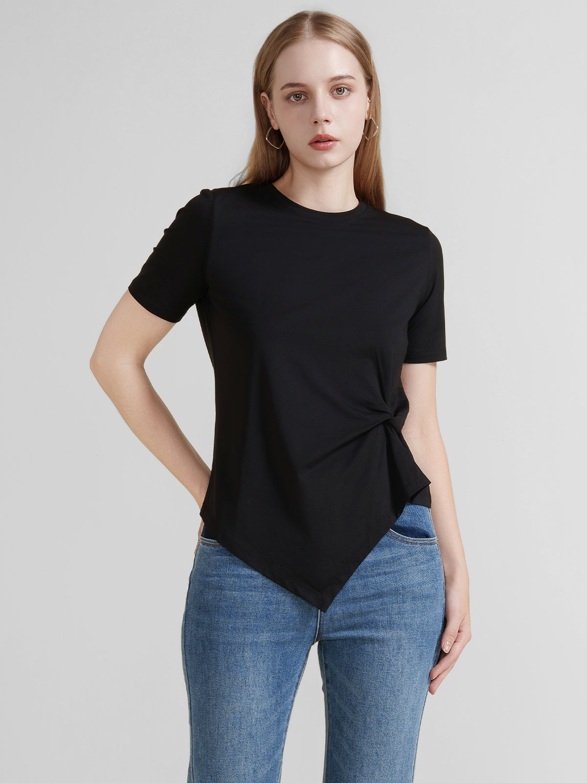 Twist Asymmetrical hem T-Shirt