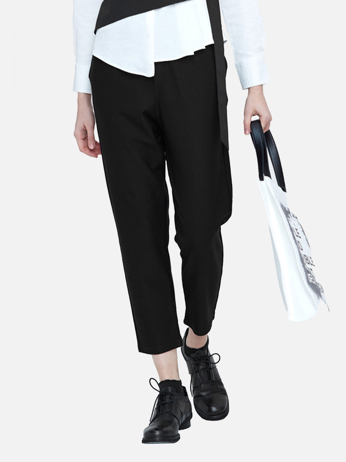 Cropped Black Carrot Pants With Pockets
