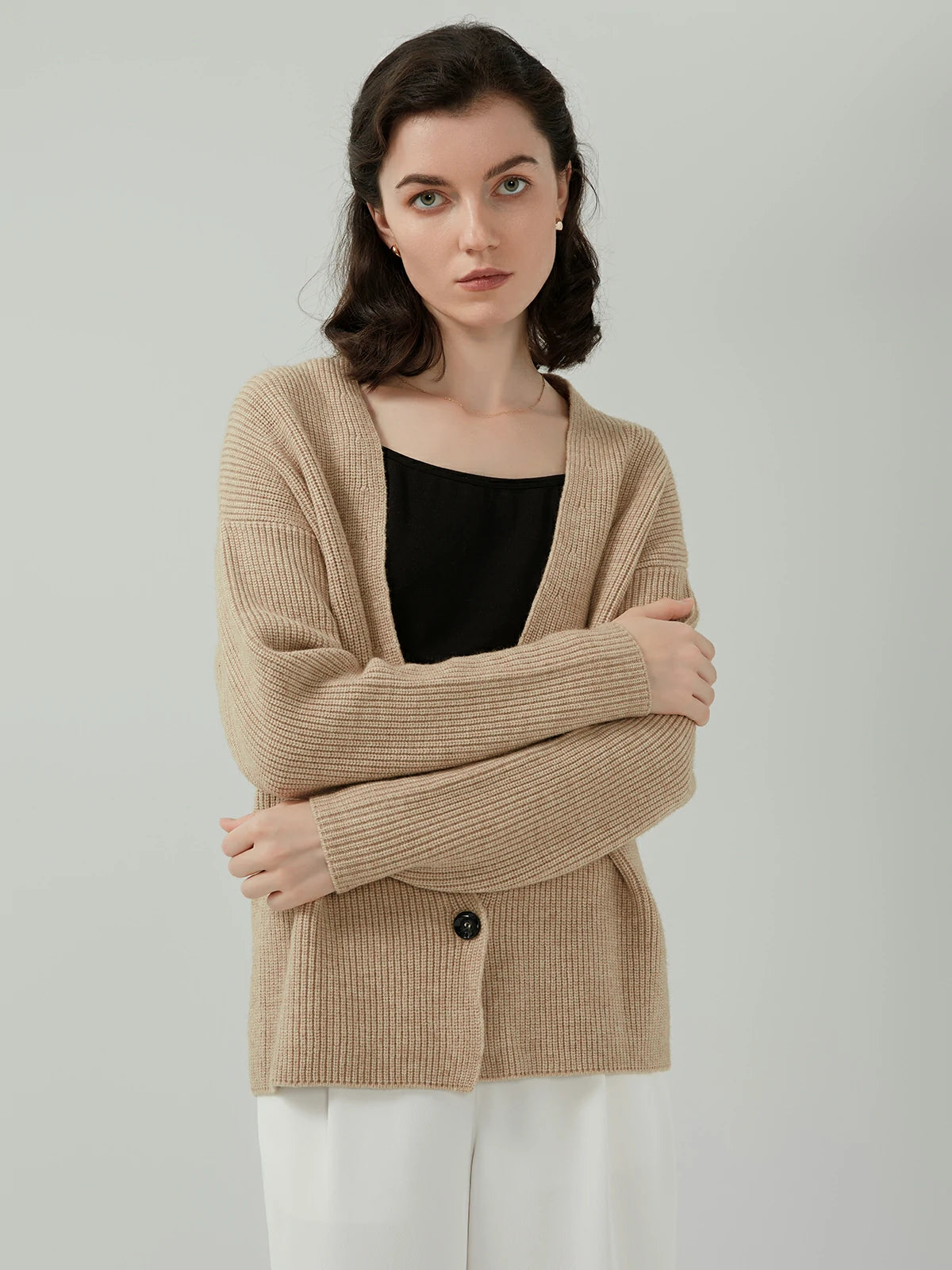 Lässiger Strickjacke mit V-Ausschnitt