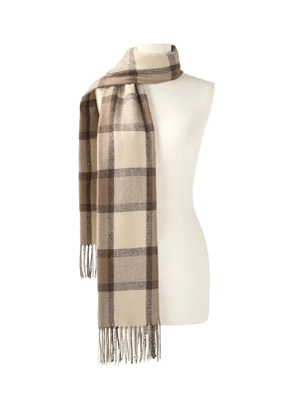 Fashionable Fall Scarf: Ideal for autumn outfits.