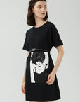 Vestido estilo camiseta holgado con estampado de retrato