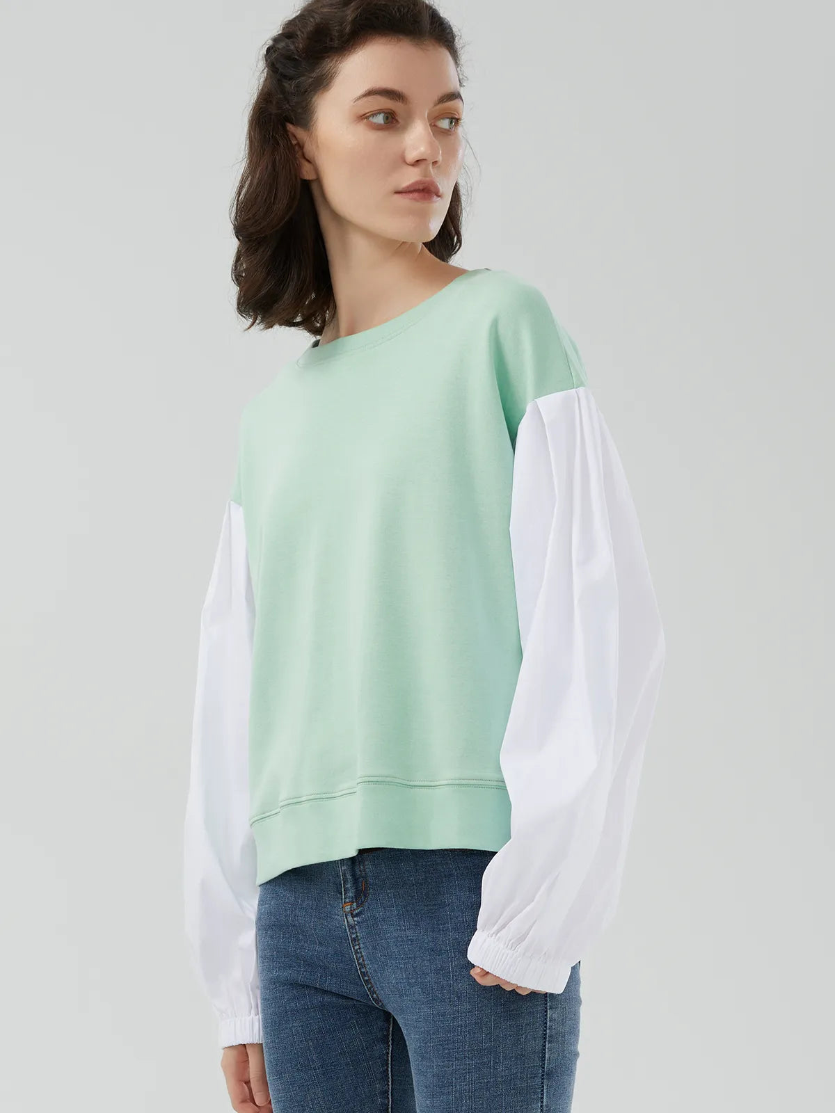 Round Neck Color-Block Sweatshirt