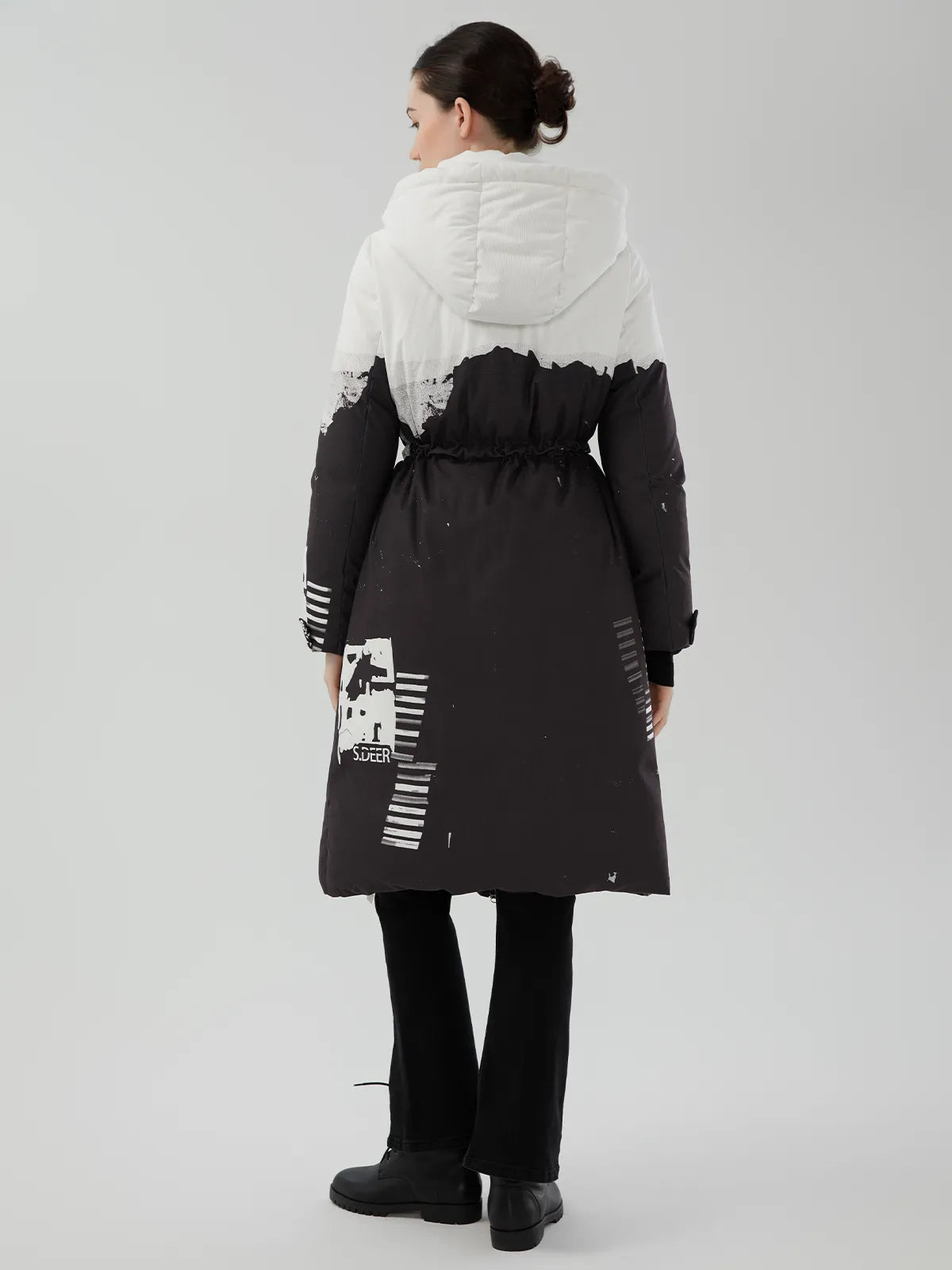 Dynamic Black and White Printed Knee-Length Down Coat