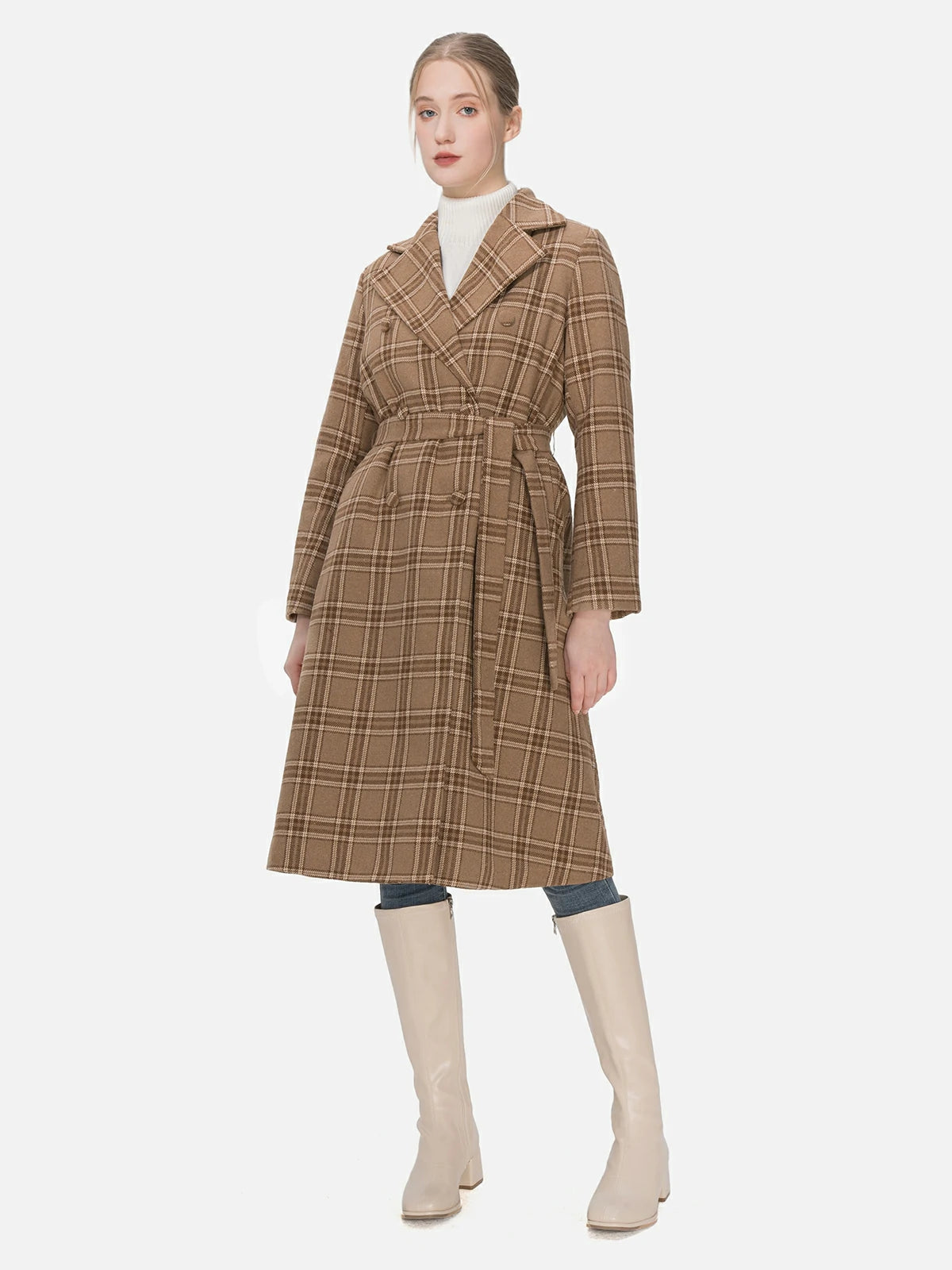 Elevate your winter wardrobe with this classic and contemporary brown double-breasted coat, featuring a flat lapel design, belted style, and a checkered pattern for a perfect blend of elegance and fashion.