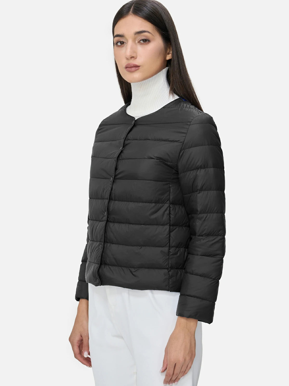 Lightweight and warm short-length snap-button designed winter coat