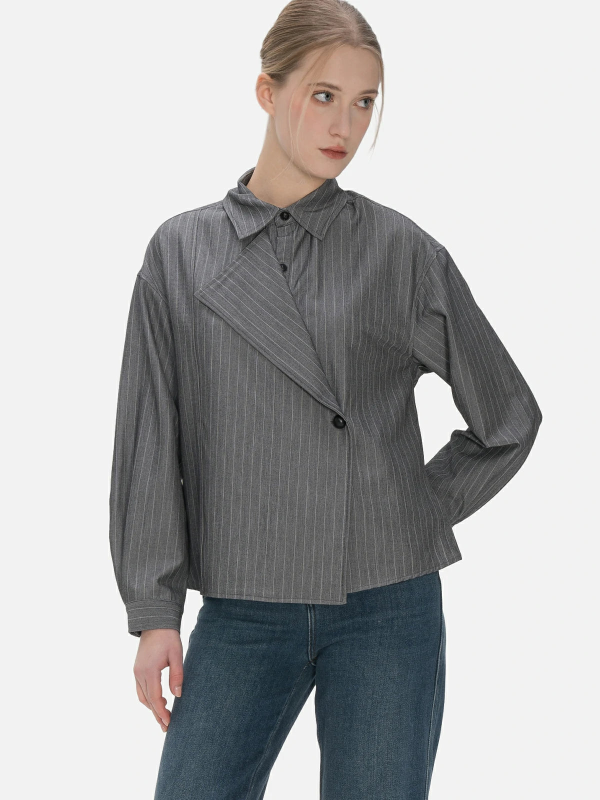 Fashionable gray ladies&#39; vertical stripe shirt