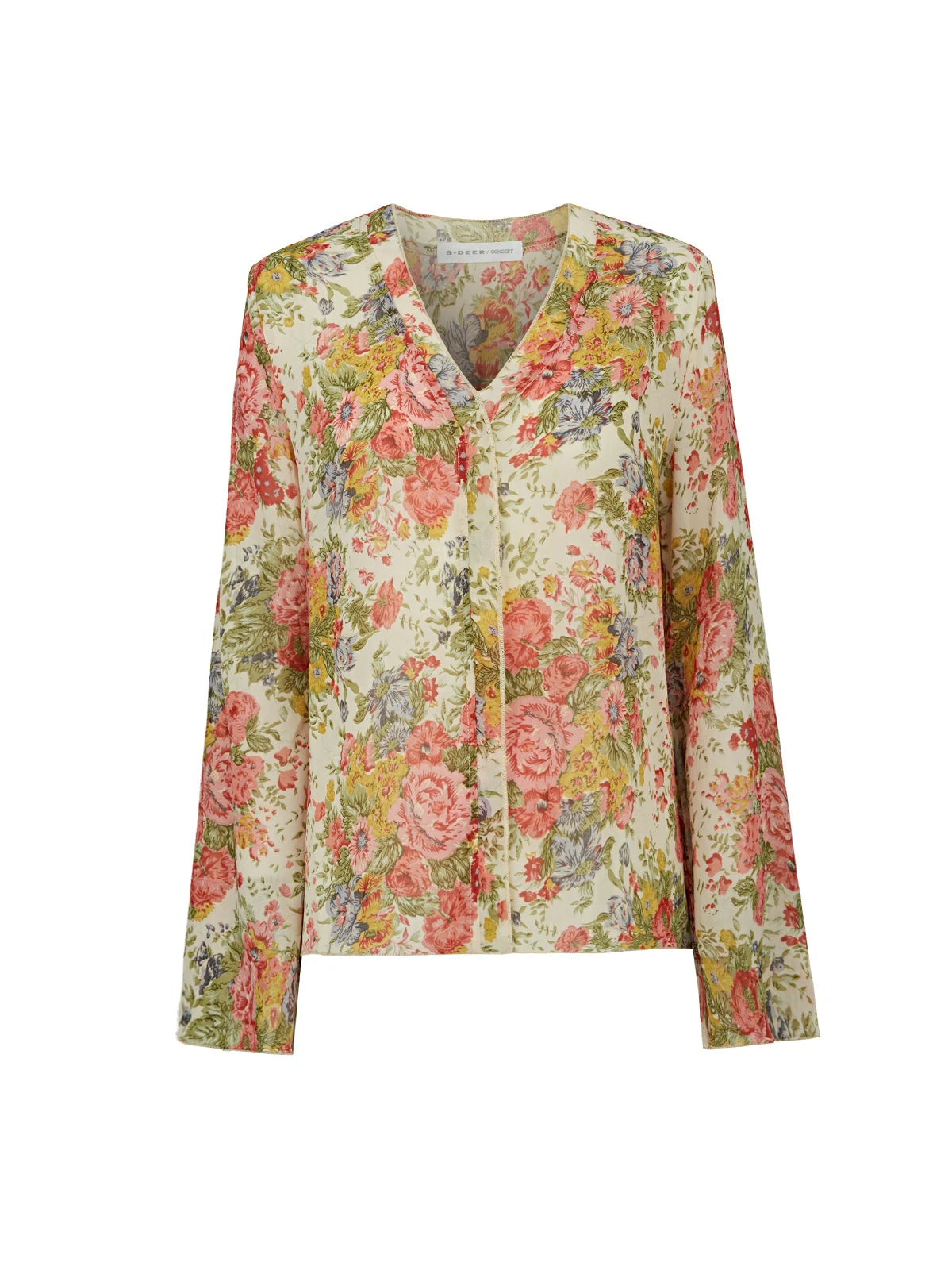 Lightweight and ethereal Bohemian blouse with floral print and V-neck, creating a romantic and feminine ambiance, perfect for versatile styling in casual settings.