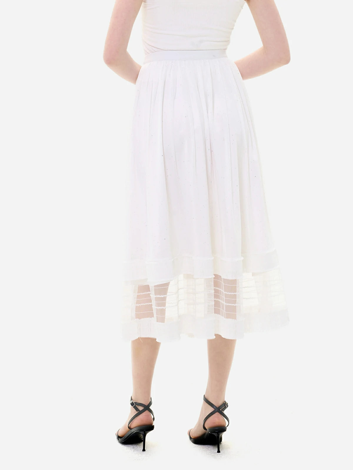 Comfortable white midi skirt with elastic design