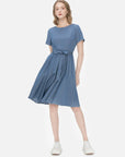 Effortlessly stylish midi dress with tie-waist, ideal for everyday wear