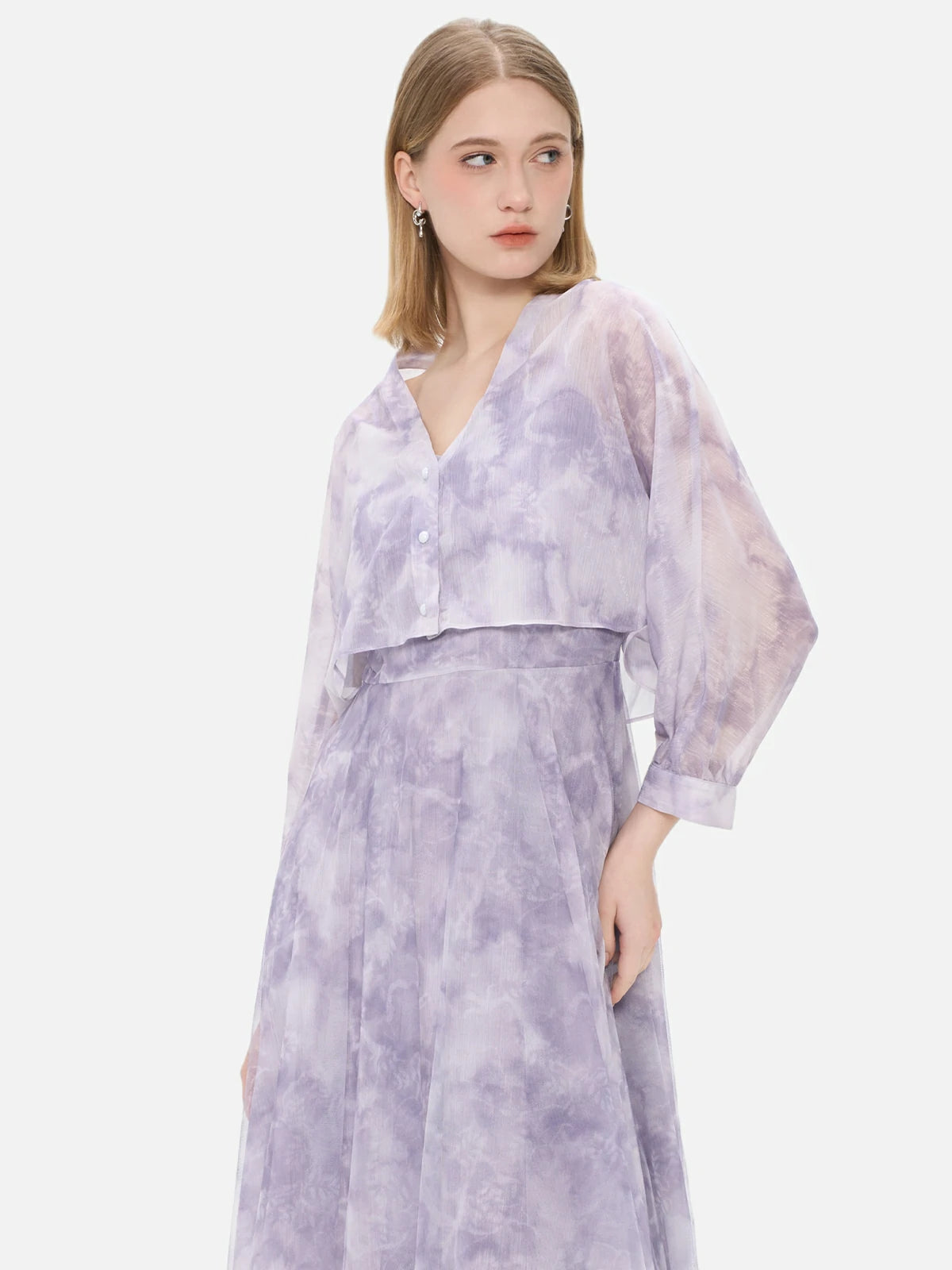 Purple-toned fashionable women&#39;s dress