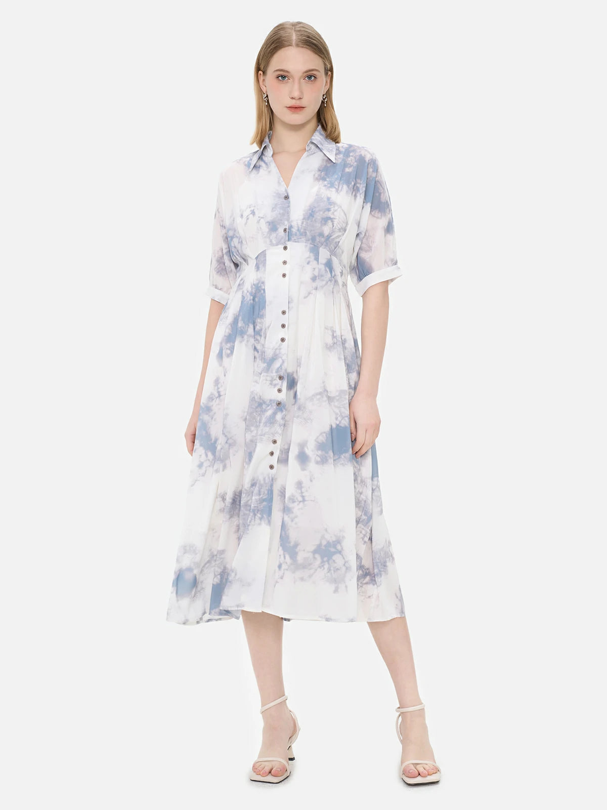 Elegant V-neck dress with ink wash blurring print for a unique fashion statement