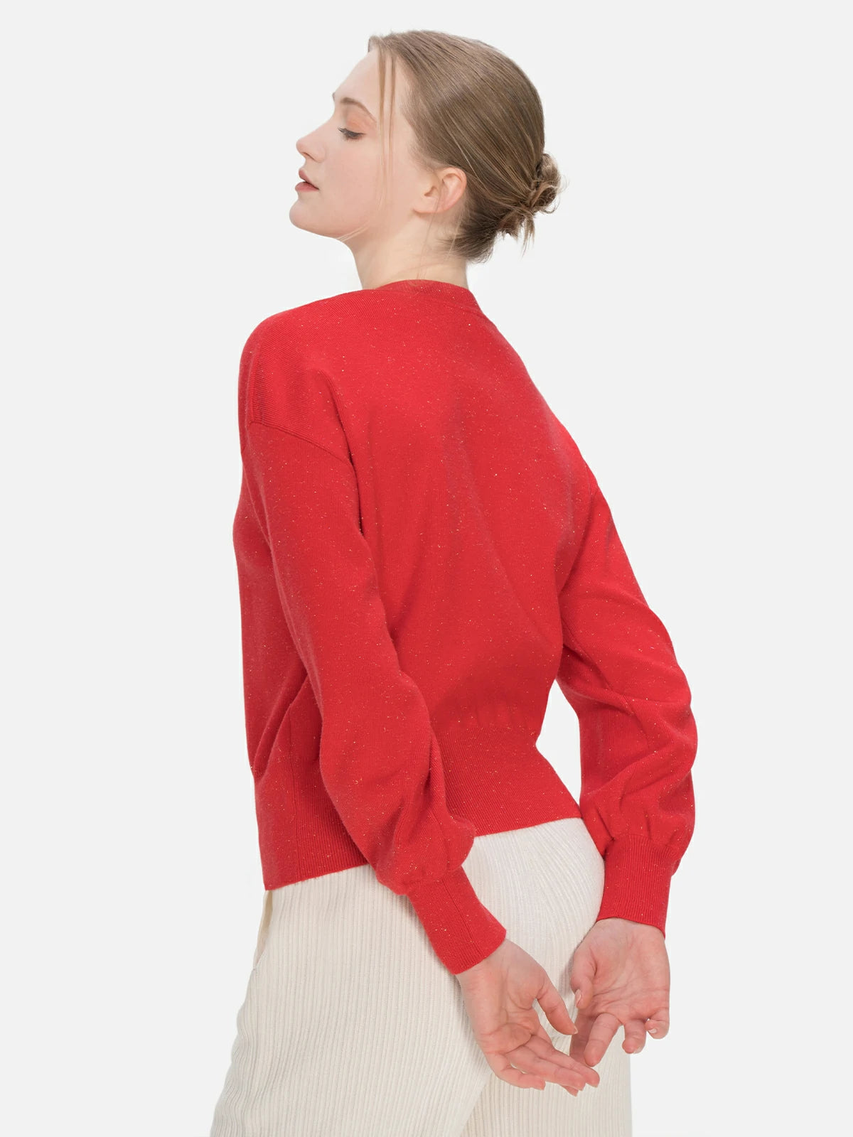 Funkelnder Pullover mit U-Ausschnitt