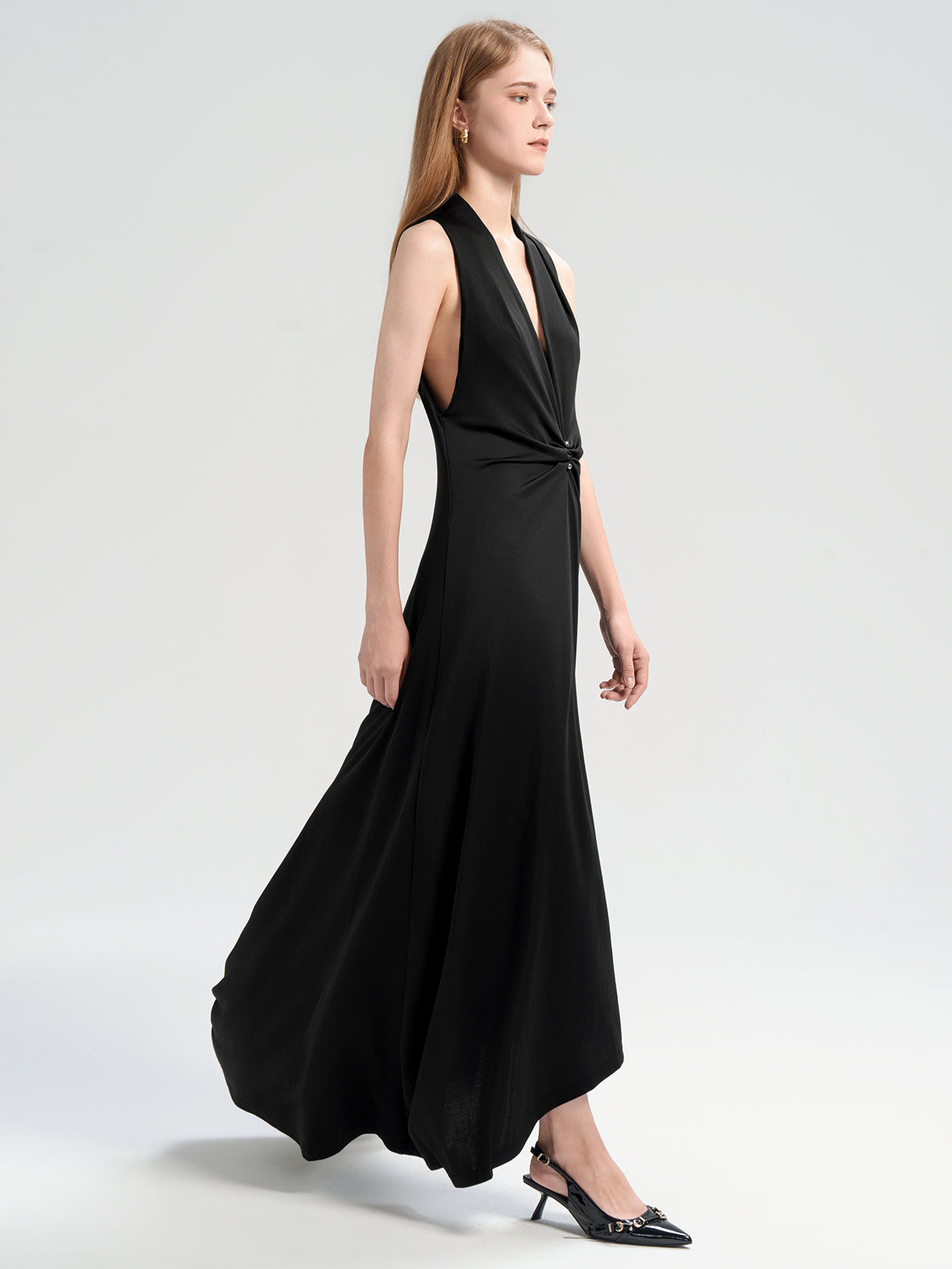 S·DEER elegant deep v-neck maxi dress with high-low hem, perfect for evening events or date nights