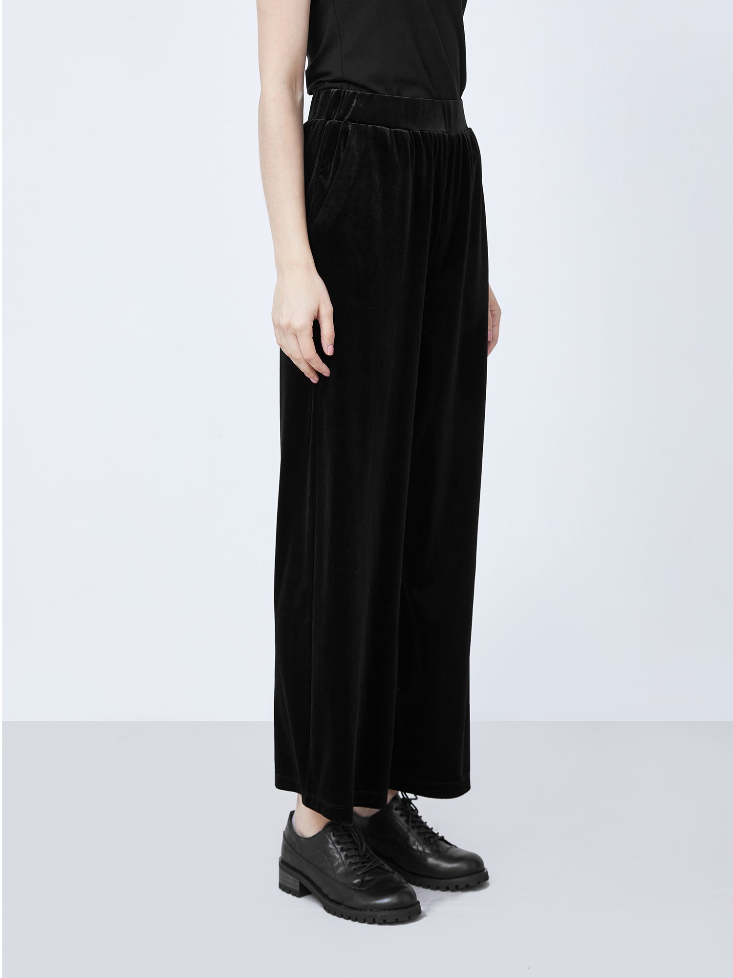 Elastic Panel Velvet Straight Black Trousers