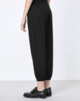 Simple Slot Pocket Elastic Stitching Black Cropped Trousers