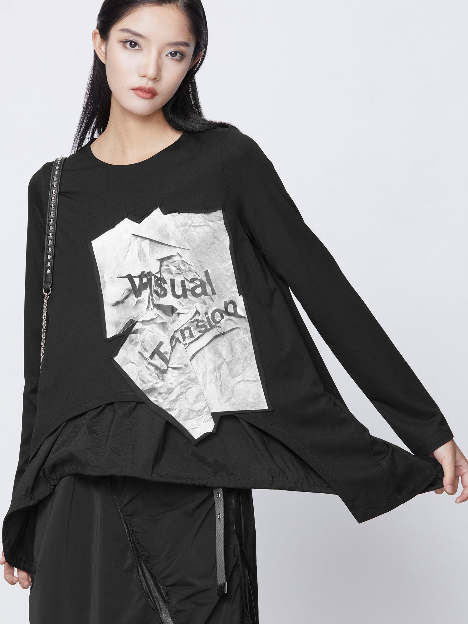 S.DEER Unregelmäßiges T-Shirt mit individuellem Buchstabendruck