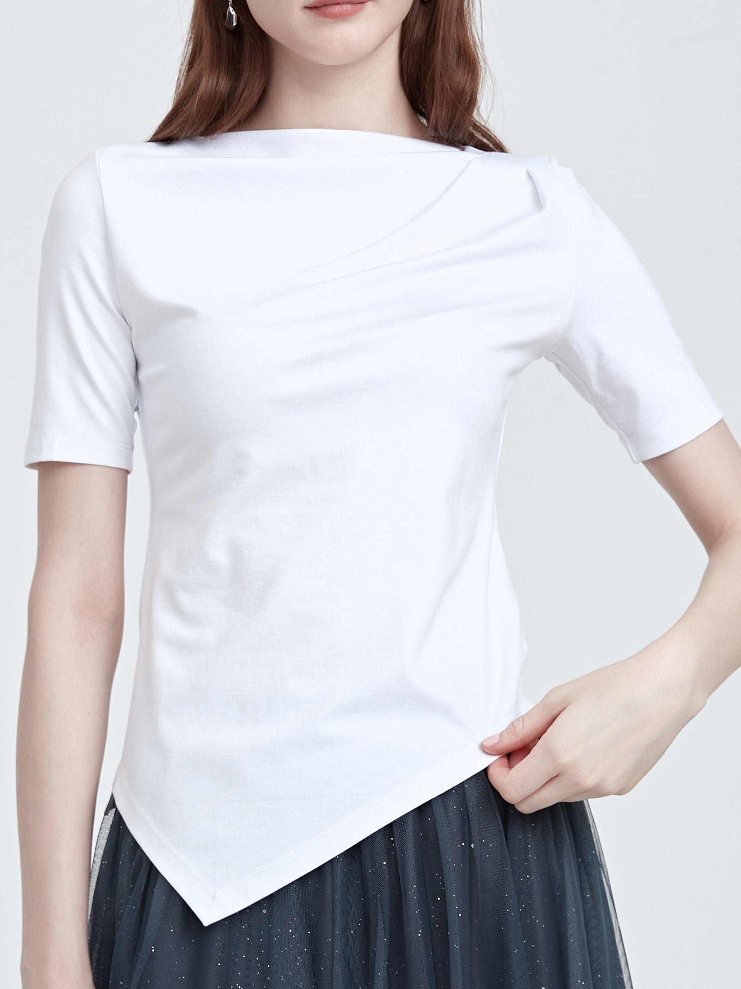 Unique Collar Irregular Hemline Solid T-shirt