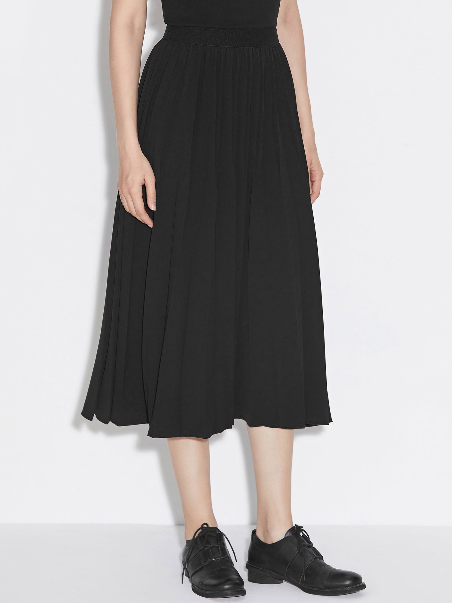 Elastic Gathered Black A-Line Maxi Skirt