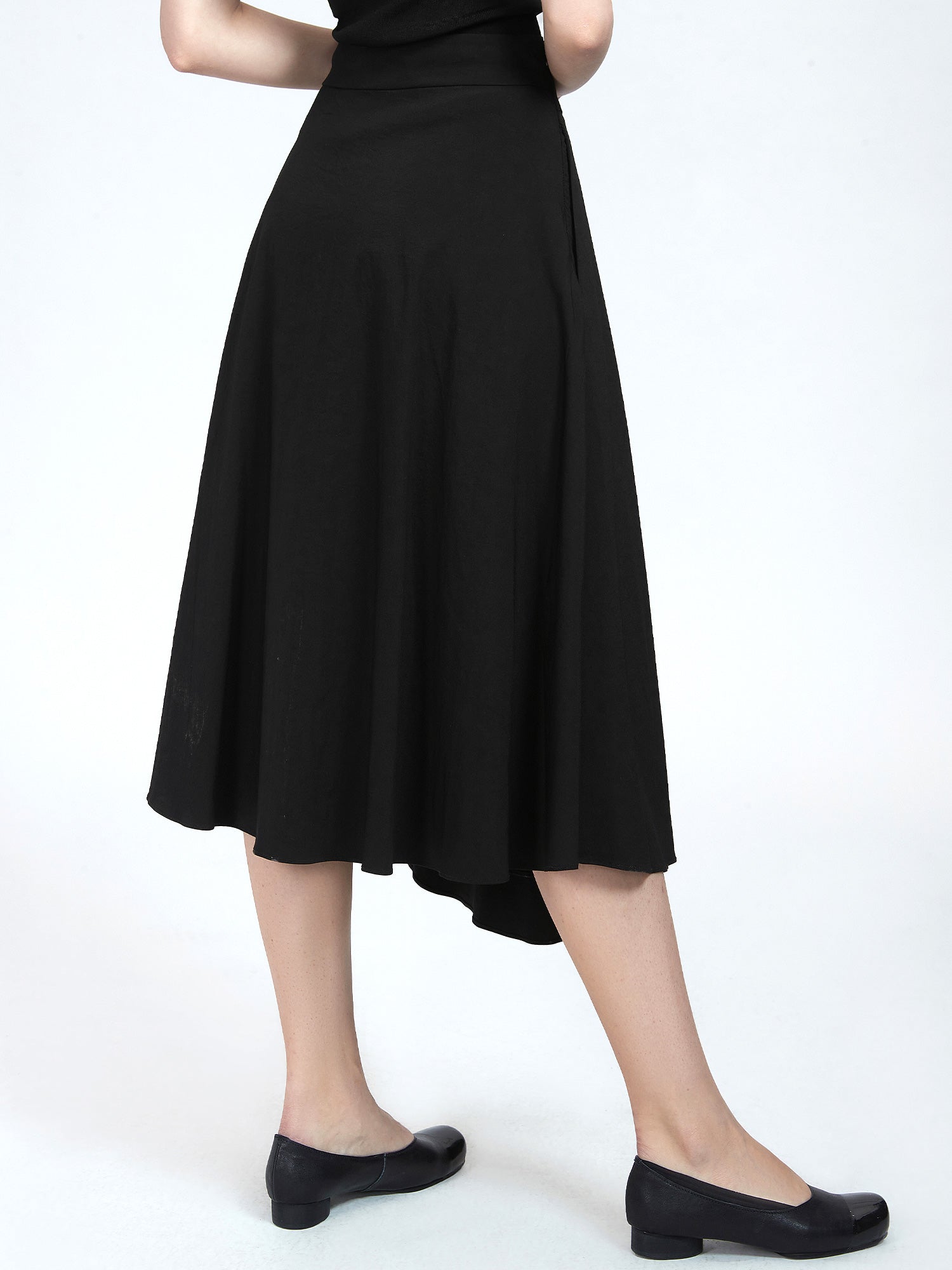 Fashionable and trendy style of irregular A-line long skirt